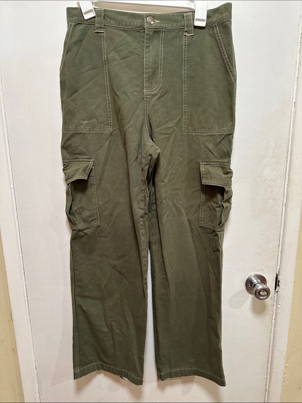 Full Tilt Olive Cargo Pants with Flap Pockets
